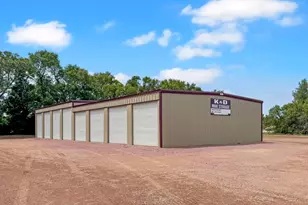 351 S 4th St, Tracy, MN 56175 - Photo 1