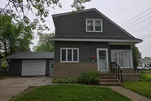 1008 Nevada Ave, Morris, MN 56267 - Photo 1