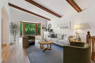 910 Penamint Ct, Chanhassen, MN 55317 - Photo 1