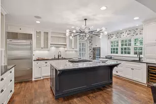 512 Janalyn Cir, Golden Valley, MN 55416 - Photo 11