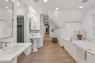 512 Janalyn Cir, Golden Valley, MN 55416 - Photo 33