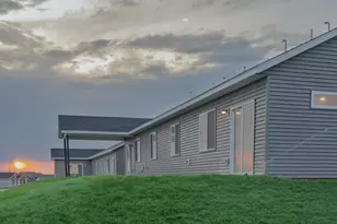 5519 Sundown Pl NW, Rochester, MN 55901 - Photo 3