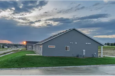 5515 Sundown Place NW, Rochester, MN 55901 - Photo 5