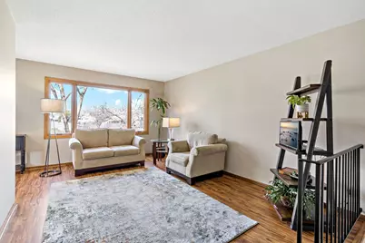 10408 Zinran Avenue S, Bloomington, MN 55438 - Photo 5