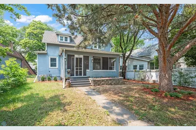 513 10th Street S, Fargo,  58103 - Photo 1