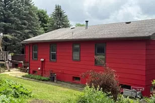 103 Circle Dr, Jackson, MN 56143 - Photo 3