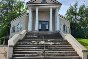 601 W Clark St, Albert Lea, MN 56007 - Photo 1