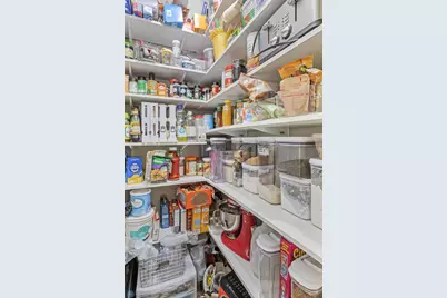 106 37th Avenue S, Moorhead, MN 56560 - Photo 9