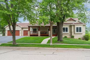 1805 Maple Ln, Saint Cloud, MN 56304 - Photo 1