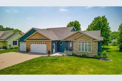 221 Victoria Boulevard, Mankato, MN 56001 - Photo 1