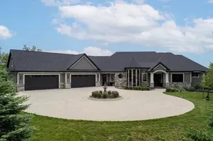 1500 Weatherhill Ridge Ct SW, Rochester, MN 55902 - Photo 3