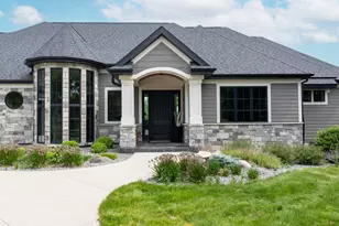 1500 Weatherhill Ridge Ct SW, Rochester, MN 55902 - Photo 5