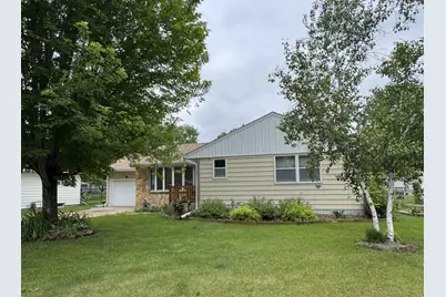 137 20th Avenue S, Saint Cloud, MN 56301 - Photo 1