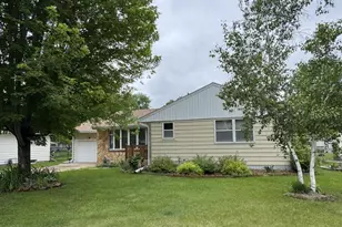 137 20th Ave S, Saint Cloud, MN 56301 - Photo 1