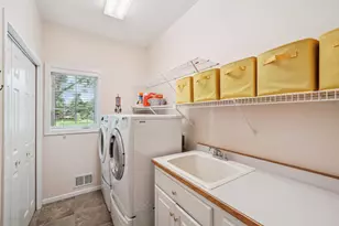 8017 Lismore Cir, Eden Prairie, MN 55347 - Photo 27