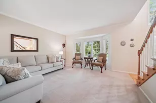 8017 Lismore Cir, Eden Prairie, MN 55347 - Photo 5