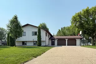 630 Cardinal St, Fairmont, MN 56031 - Photo 1