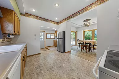 104 River Street, Jackson, MN 56143 - Photo 23