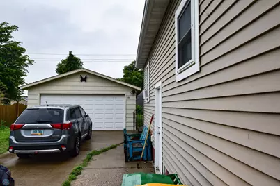 410 9 1/2 Street N, Wahpeton,  58075 - Photo 3