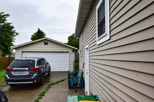 410 9 1/2 Street N, Wahpeton,  58075 - Photo 3