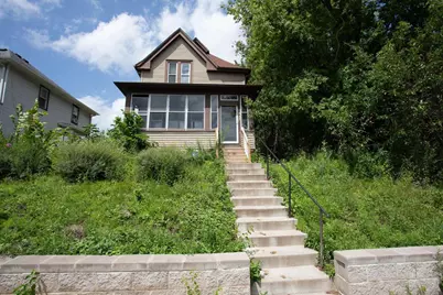 1011 Minnehaha Avenue E, Saint Paul, MN 55106 - Photo 1