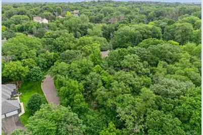 4893 Woodhurst Lane, Minnetonka, MN 55345 - Photo 9