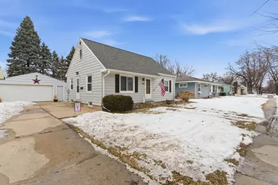 801 Olena Avenue SE, Willmar, MN 56201 - Photo 1