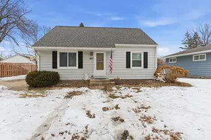 801 Olena Ave SE, Willmar, MN 56201 - Photo 3