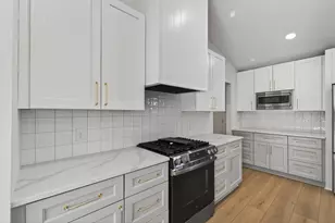 230 McCarrons Pl W, Roseville, MN 55113 - Photo 9