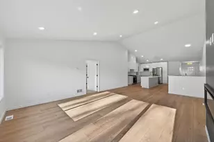 230 McCarrons Pl W, Roseville, MN 55113 - Photo 15