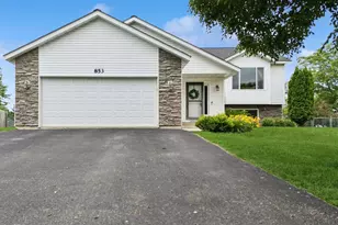 853 Texas Ct NW, Hutchinson, MN 55350 - Photo 1