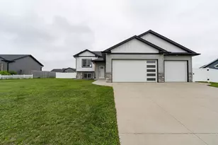 363 6th Street SE, Dover, MN 55929 - Photo 1