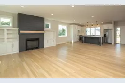 1945 Spruce Meadows Drive SE, Rochester, MN 55904 - Photo 5