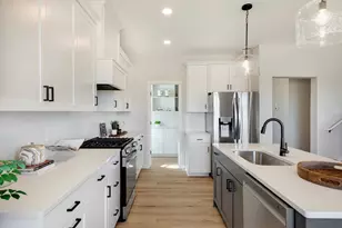 5112 Airlake Dr, Woodbury, MN 55129 - Photo 7