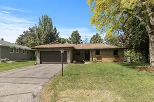 755 Keokuk Ln, Mendota Heights, MN 55120 - Photo 1