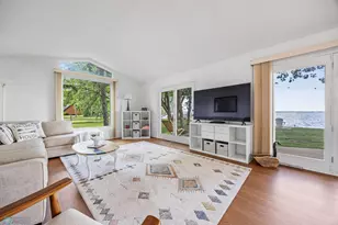 886 S Shore Dr, Detroit Lakes, MN 56501 - Photo 23