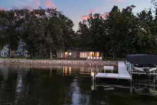 886 S Shore Dr, Detroit Lakes, MN 56501 - Photo 15