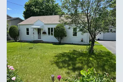 925 Willow Street W, Detroit Lakes, MN 56501 - Photo 1