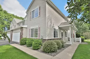 703 Maple Hills Dr, Maplewood, MN 55117 - Photo 1