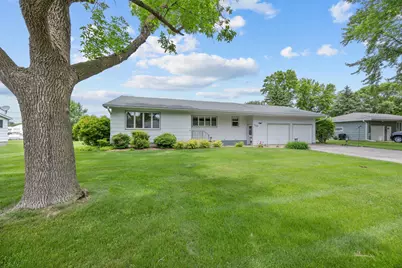 226 Ash Avenue, Bird Island, MN 55310 - Photo 3