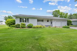 226 Ash Ave, Bird Island, MN 55310 - Photo 27