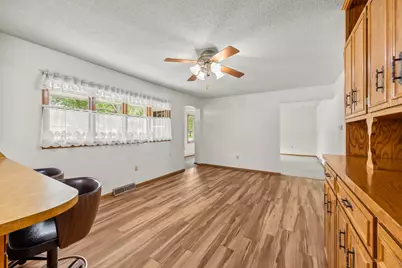 226 Ash Avenue, Bird Island, MN 55310 - Photo 5