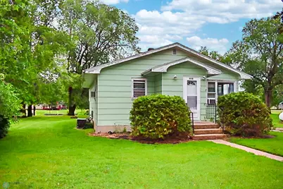 205 3rd Street S, Fairmount, ND 58030 - Photo 1