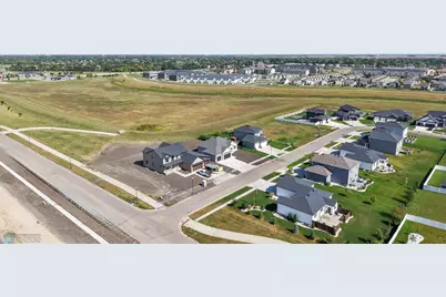 2924 Prairie Farms Circle S, Fargo, ND 58104 - Photo 57