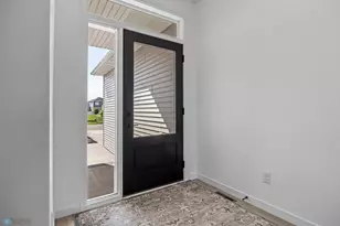 2924 Prairie Farms Cir S, Fargo, ND 58104 - Photo 5