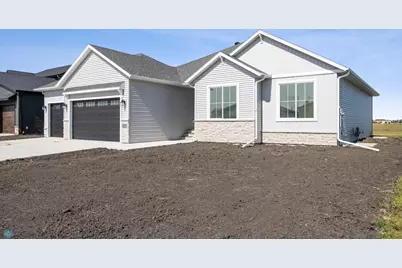 2924 Prairie Farms Circle S, Fargo, ND 58104 - Photo 3