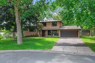 9009 44th Cir N, New Hope, MN 55428 - Photo 1