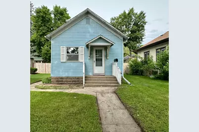 613 N Cedar Street, Luverne, MN 56156 - Photo 1