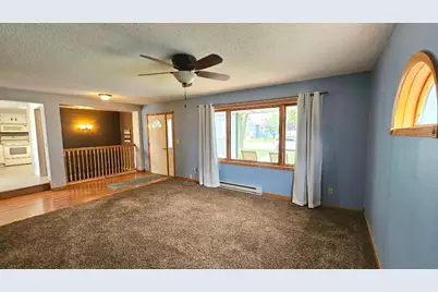 719 W 4th Street, Graceville, MN 56240 - Photo 9