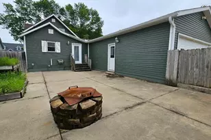 719 W 4th St, Graceville, MN 56240 - Photo 13